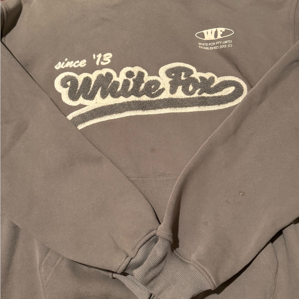 White Fox boutique Sweatshirt